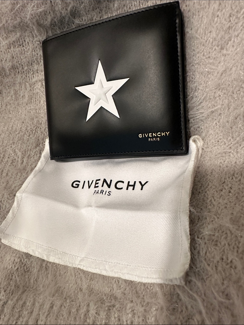 Authentic Givenchy Star Appliqué Billfold Wallet Black Calfskin Leather Italy